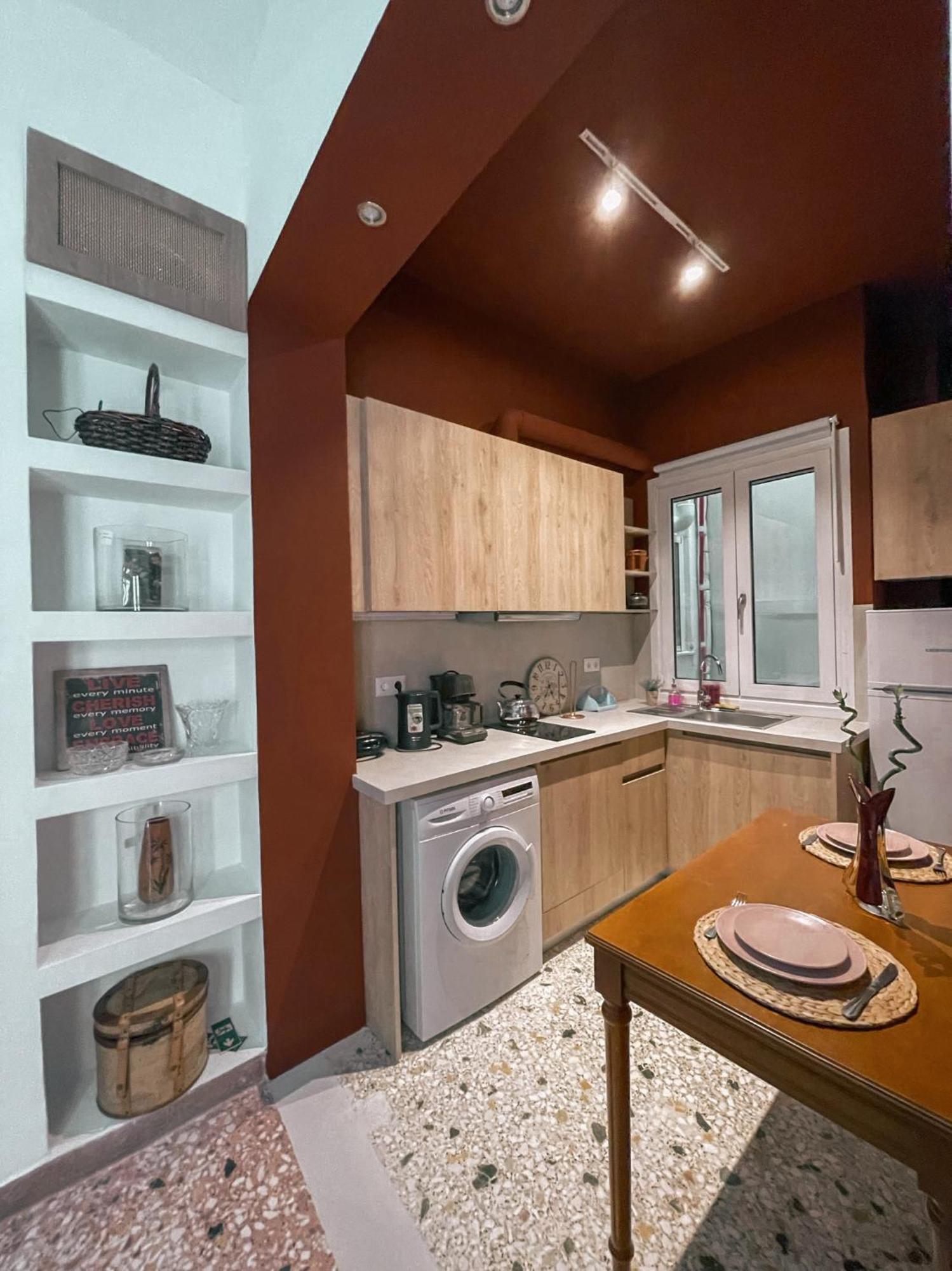 Apartment Near Metro + Port Pireusz Kültér fotó