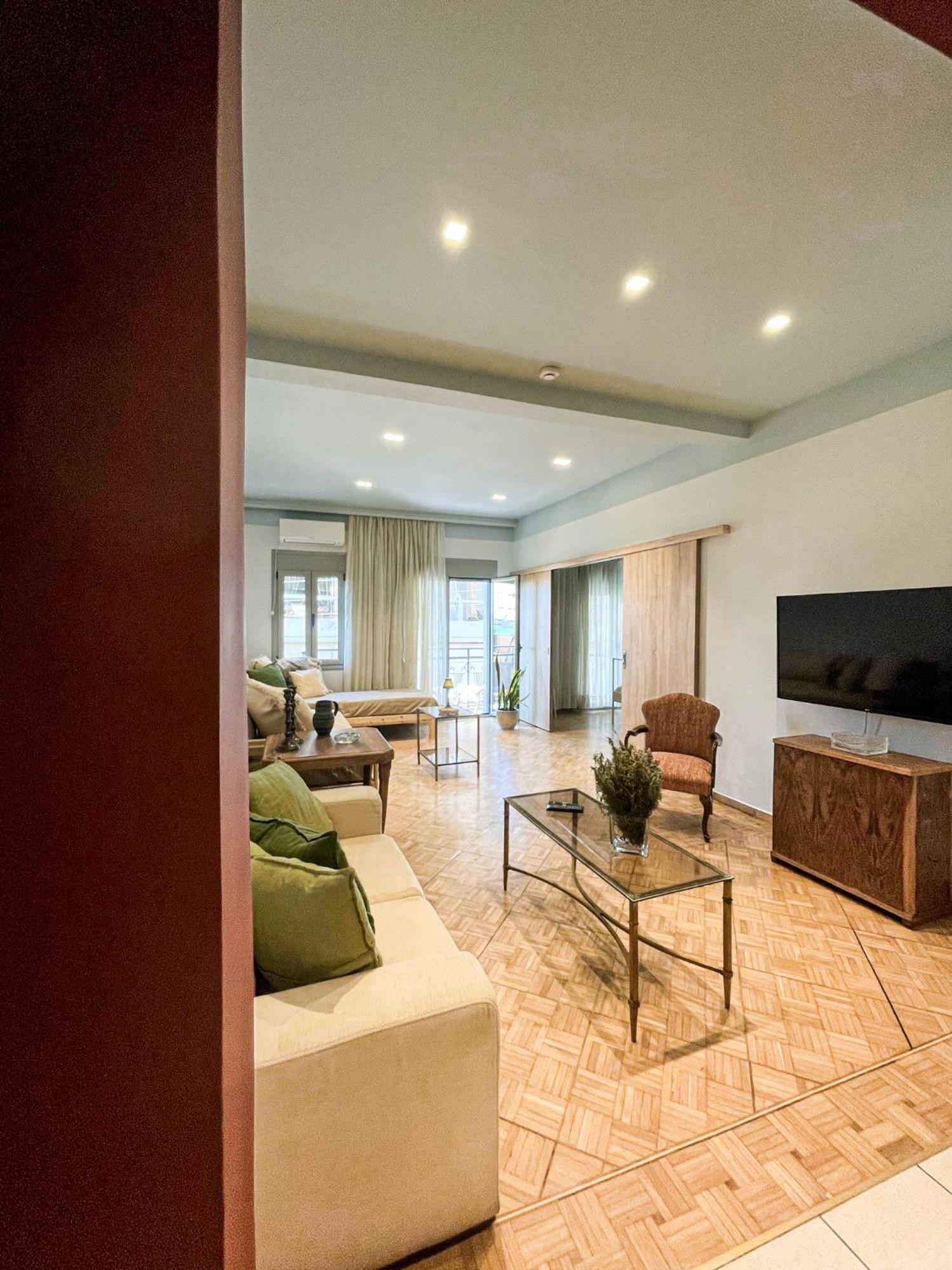 Apartment Near Metro + Port Pireusz Kültér fotó