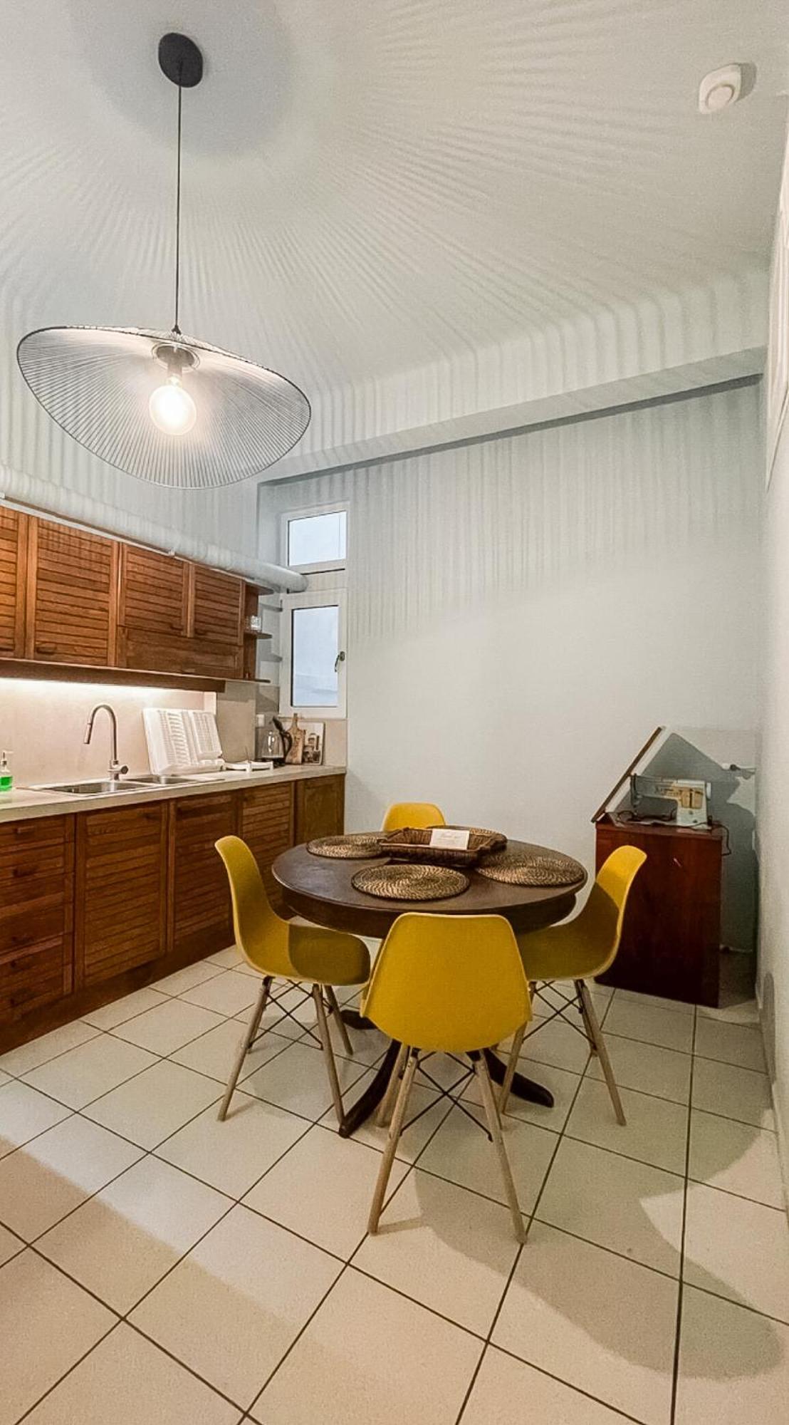 Apartment Near Metro + Port Pireusz Kültér fotó