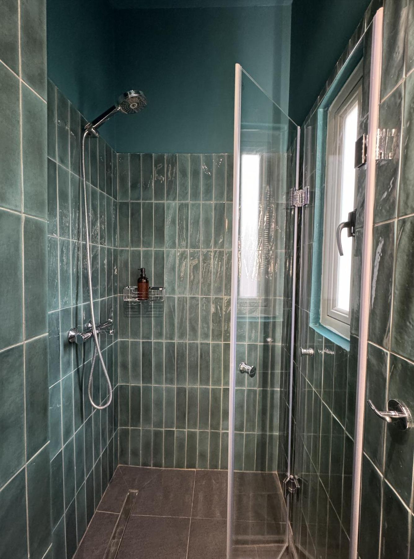 Apartment Near Metro + Port Pireusz Kültér fotó